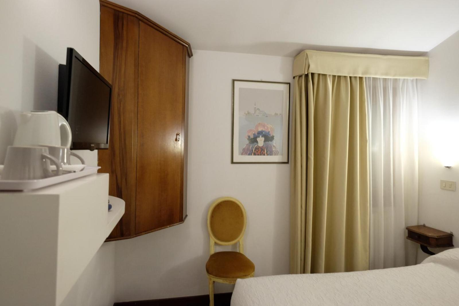 Hotel Ai Do Mori Venecia